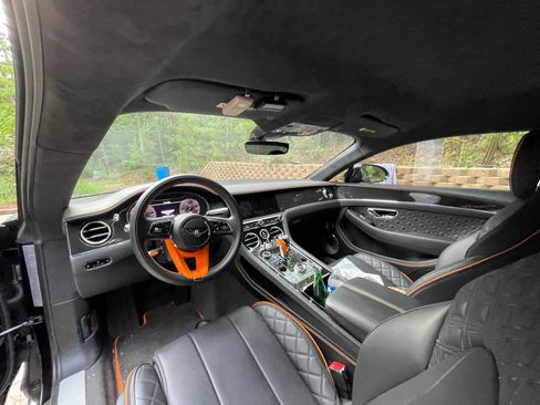 Used 2023 Bentley Continental GT V8 AWD/4WD image 4