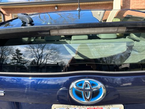 Used 2013 Toyota Prius Three image 17