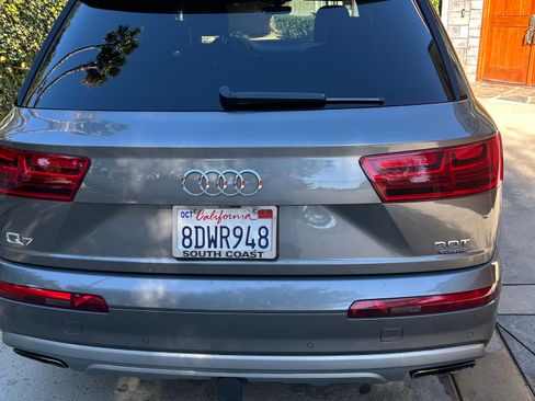 Used 2017 Audi Q7 3.0T Premium Plus w/ Premium Plus Package image 5