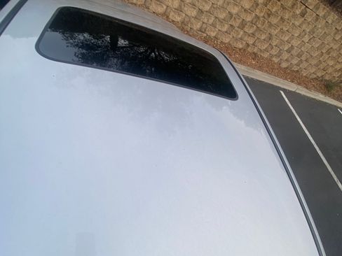 Used 2012 Nissan Sentra 2.0 SR w/ Special Edition Pkg image 5