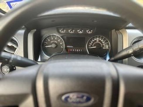 Used 2012 Ford F150 XLT w/ XLT Chrome Pkg image 4