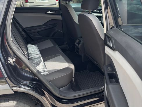 Used 2022 Volkswagen Taos S image 14