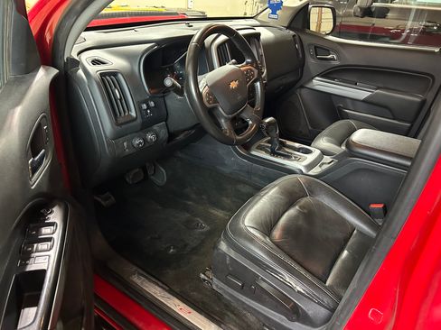 Used 2018 Chevrolet Colorado ZR2 image 9