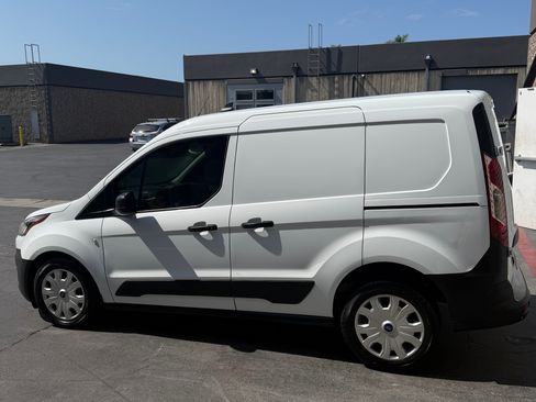 Used 2022 Ford Transit Connect XL FWD image 8