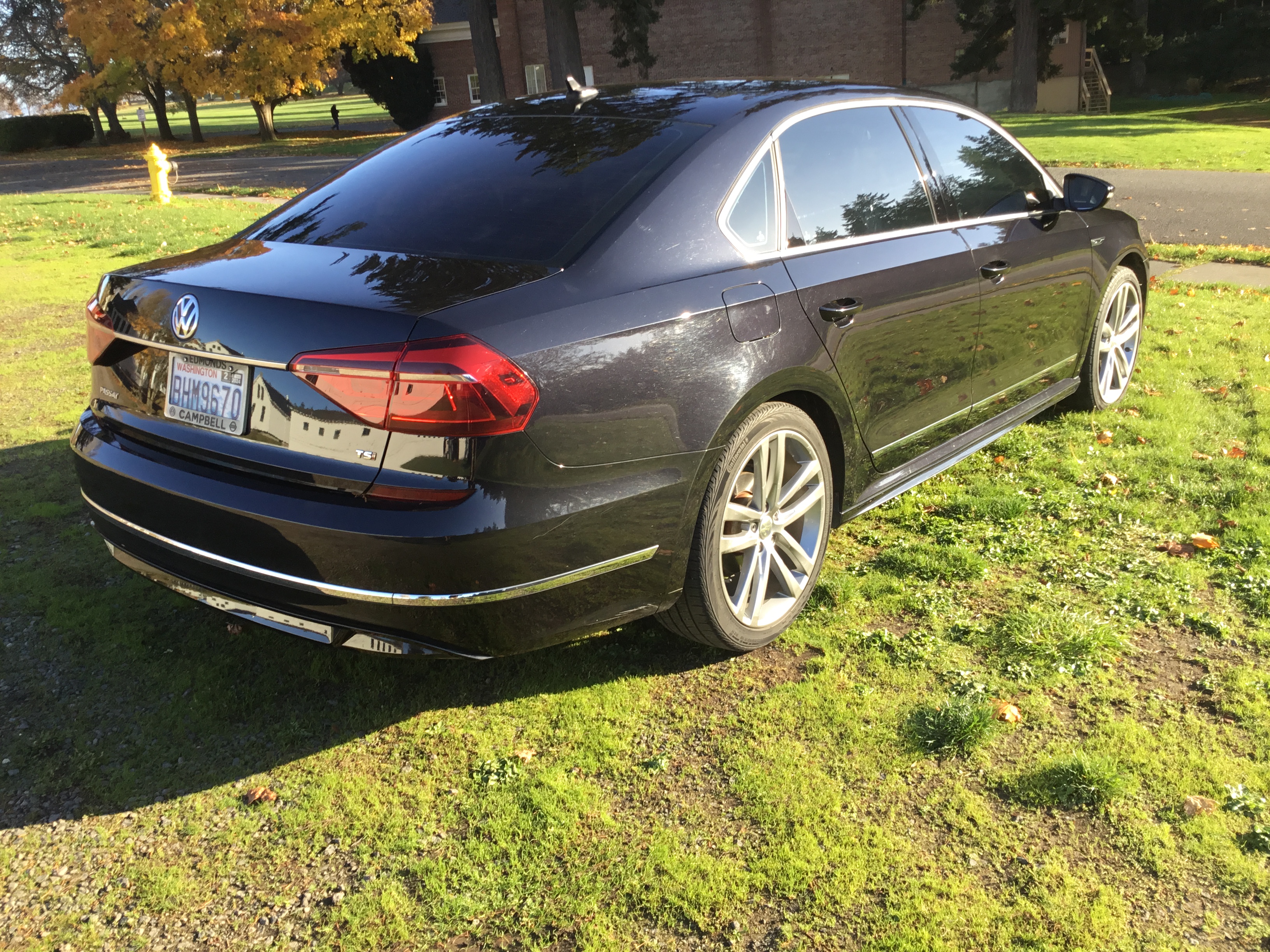 Used 2017 Volkswagen Passat 1.8T R-Line FWD image 8