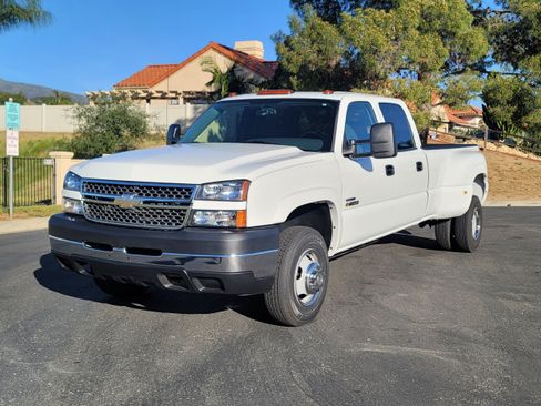 Used 2007 Chevrolet Silverado 3500 LT w/ Heavy-Duty Power Package image 1
