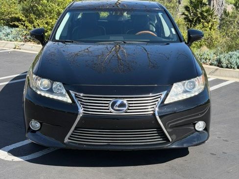 Used 2013 Lexus ES 300h image 9
