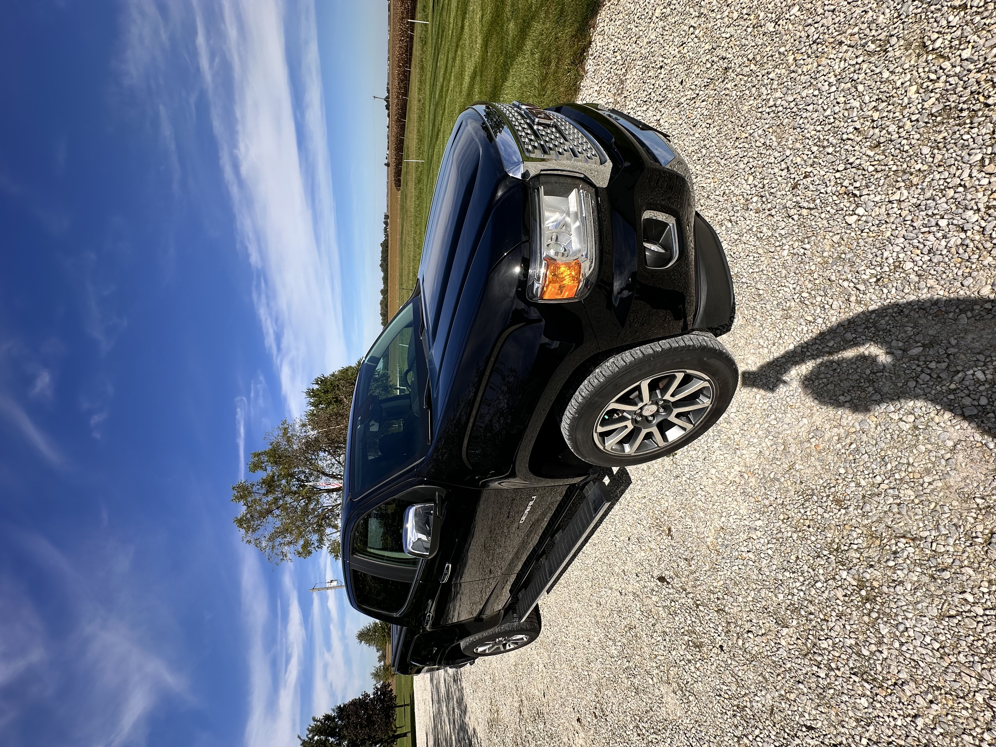 Used 2019 GMC Canyon Denali AWD/4WD image 8