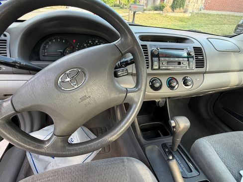 Used 2002 Toyota Camry SE image 6