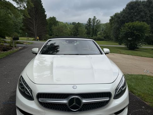Used 2017 Mercedes-Benz S 550 Cabriolet image 2
