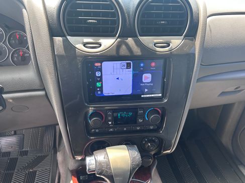 Used 2006 GMC Envoy SLT RWD image 6