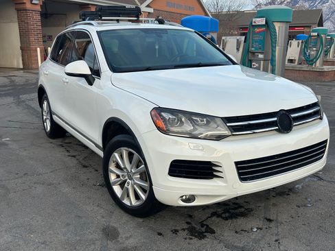 Used 2013 Volkswagen Touareg Sport image 1