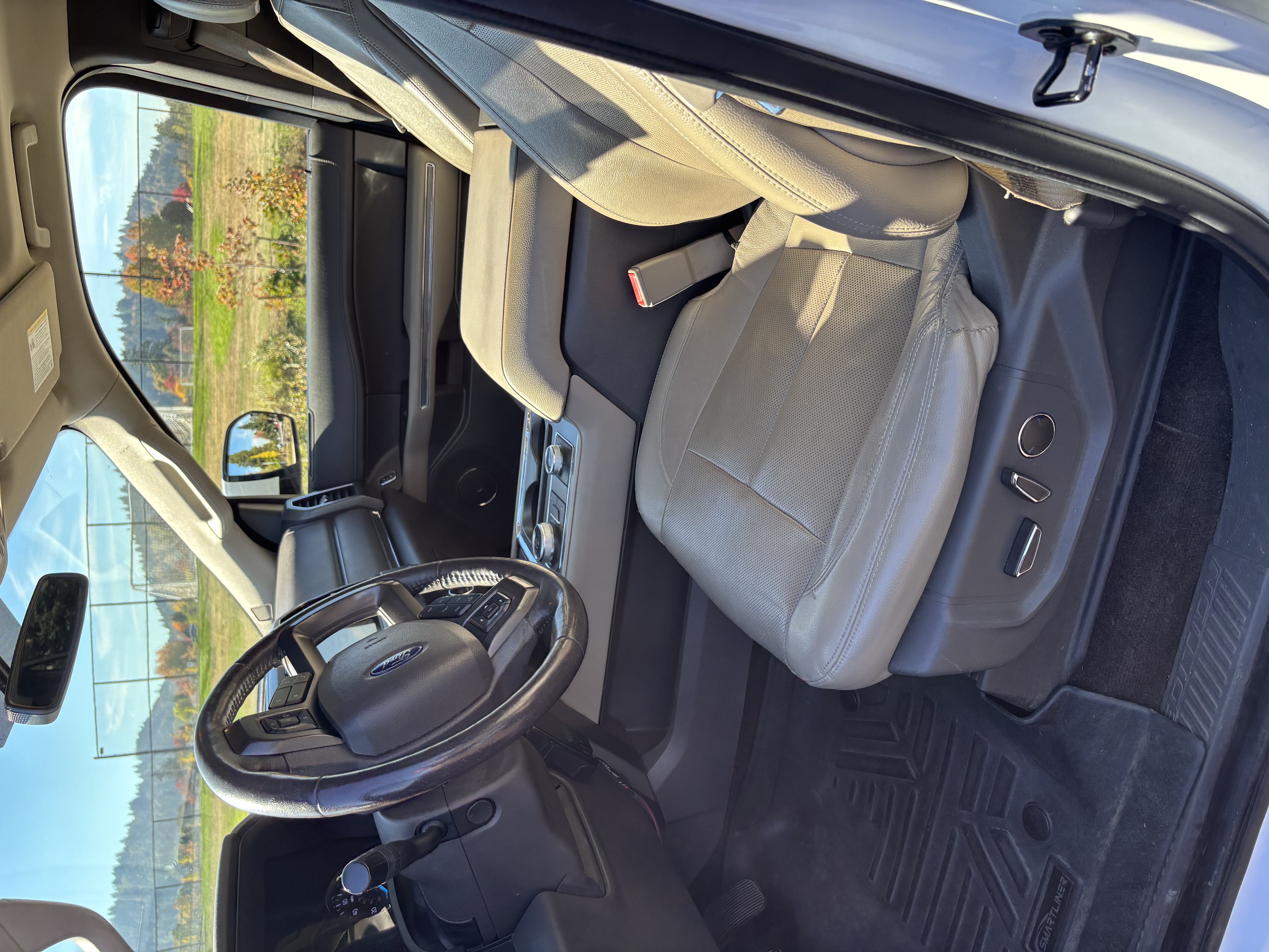 Used 2018 Ford Expedition Max XLT w/ Equipment Group 202A AWD/4WD image 24