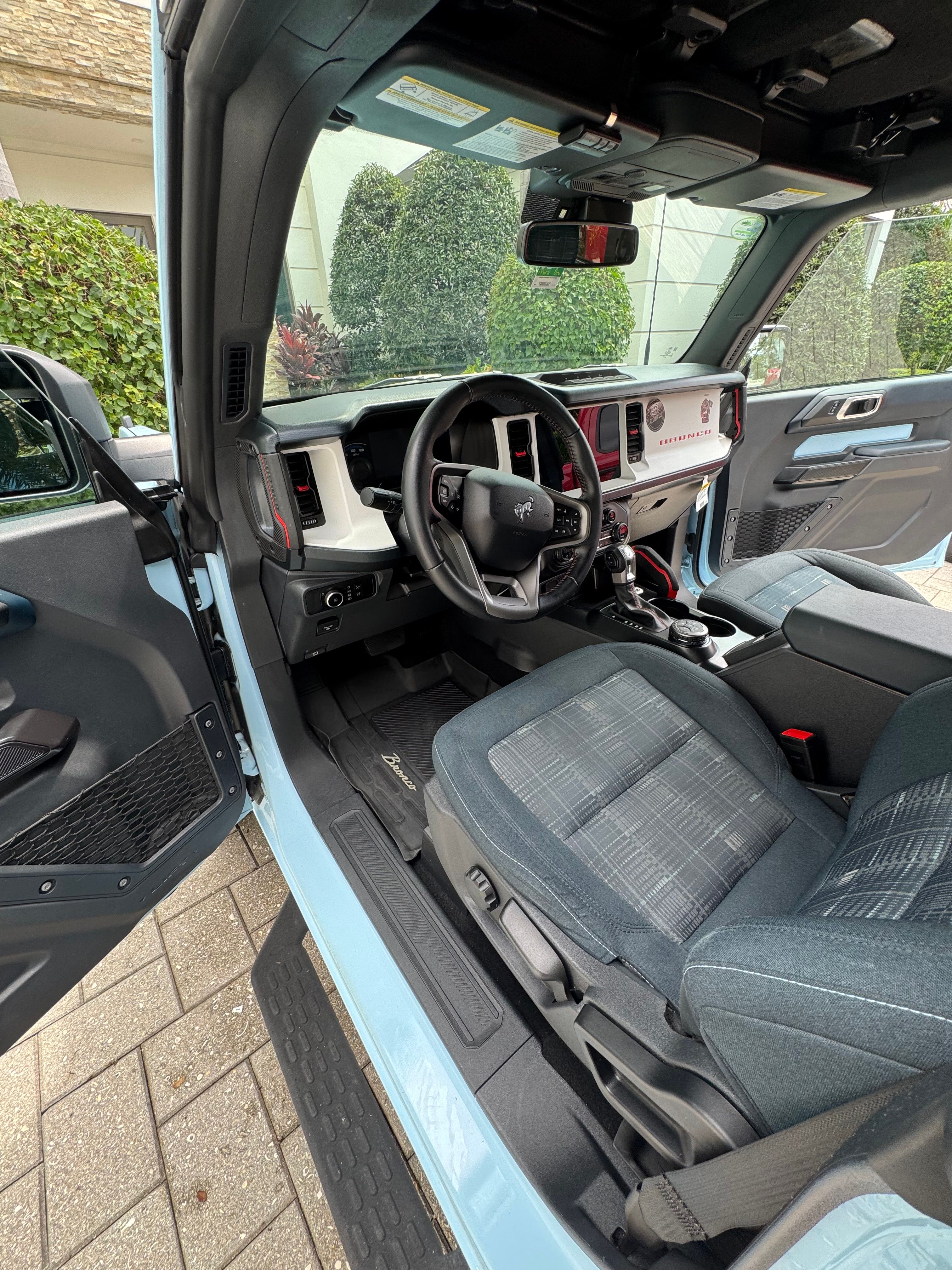 Used 2024 Ford Bronco Heritage Edition AWD/4WD image 11
