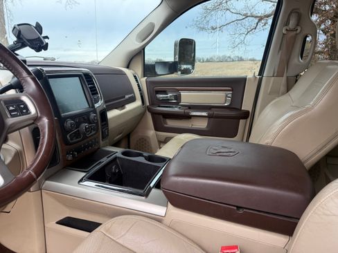 Used 2013 RAM 2500 Laramie w/ Convenience Group image 11