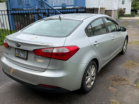 Used 2015 Kia Forte LX w/ Popular Package FWD image 5