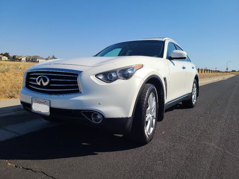 Used 2013 INFINITI FX37 AWD w/ Premium Pkg image 10