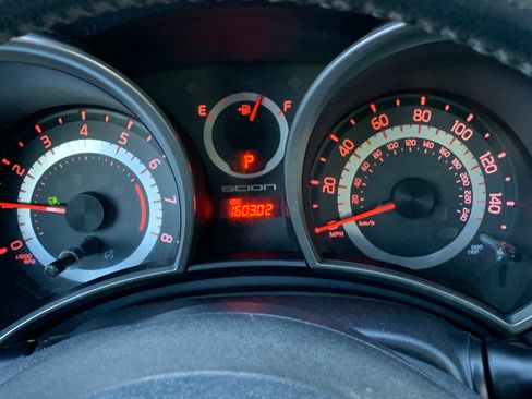 Used 2012 Scion tC FWD image 8