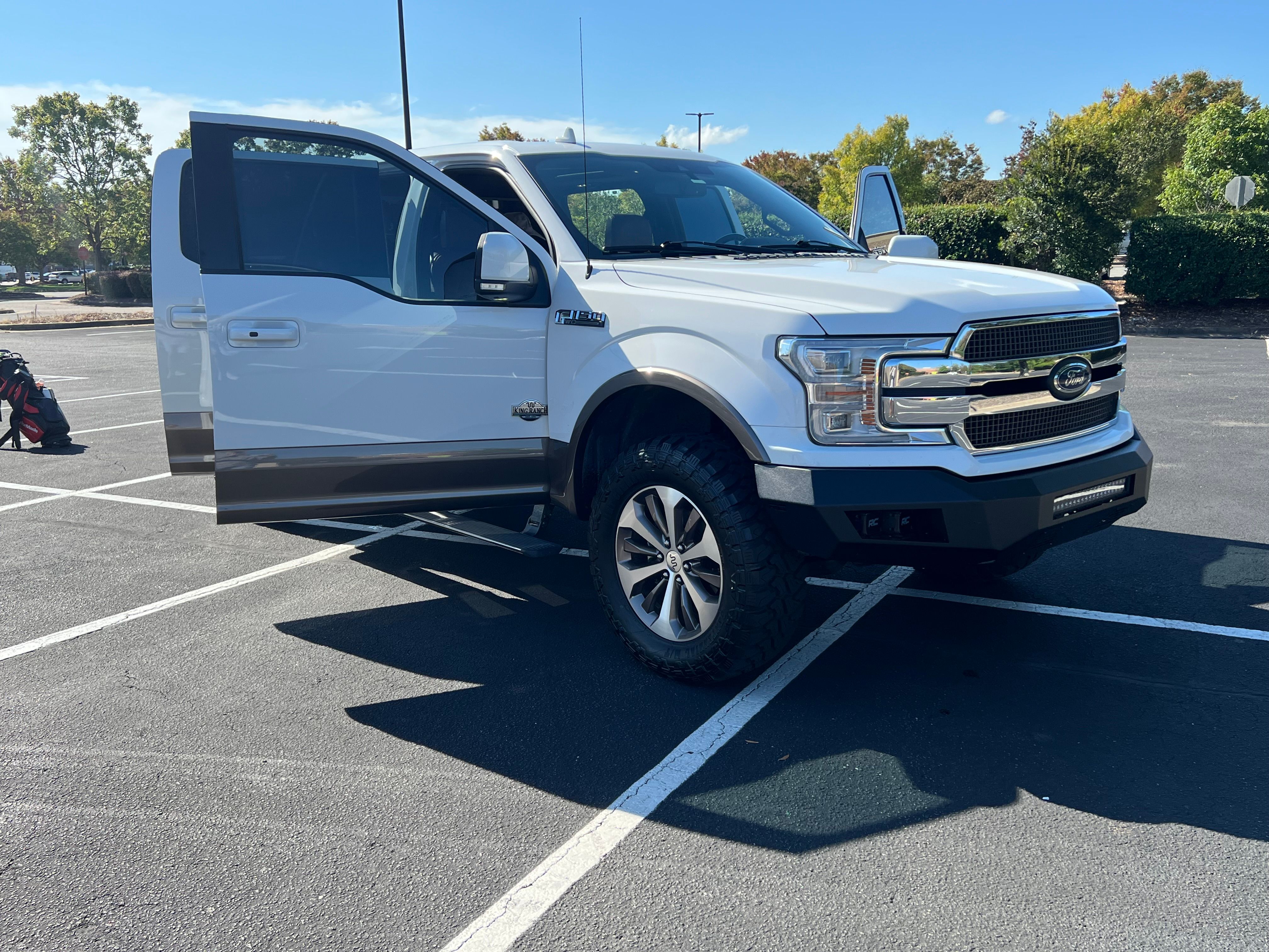 Used 2019 Ford F150 King Ranch w/ Equipment Group 601A Luxury AWD/4WD image 5
