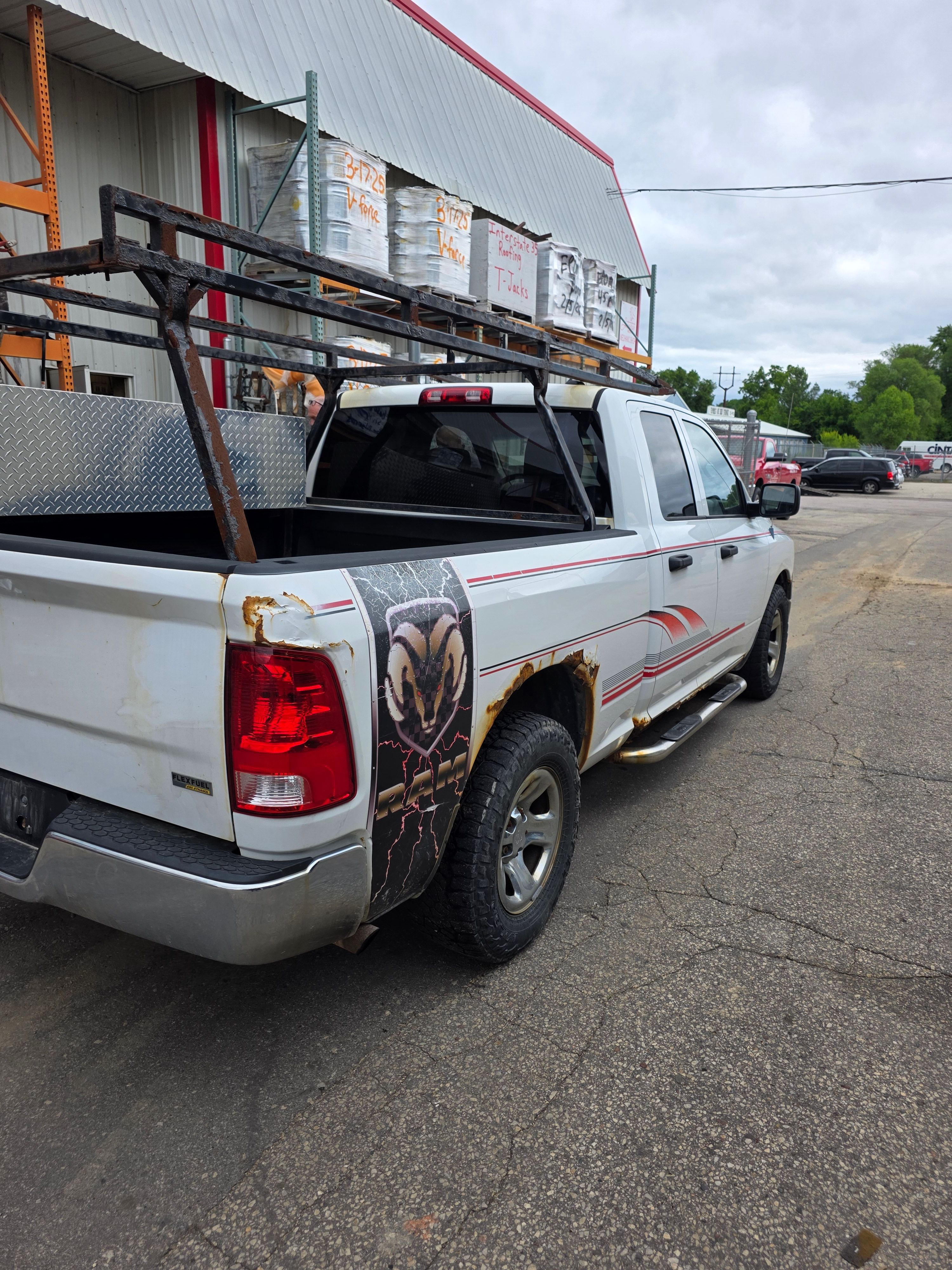 Used 2011 RAM 1500 ST w/ ST Popular Equipment Group RWD image 23