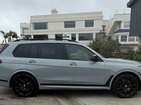 Used 2023 BMW X7 M60i w/ Executive Package image 9