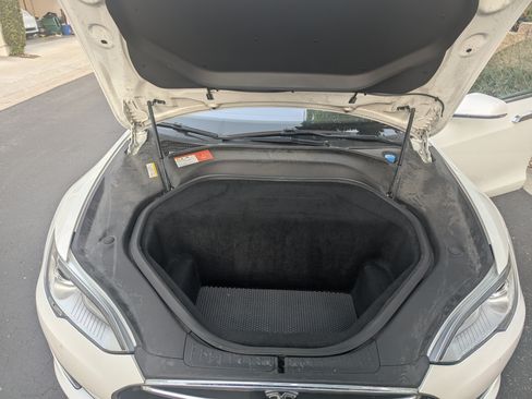 Used 2015 Tesla Model S 70D AWD/4WD image 17