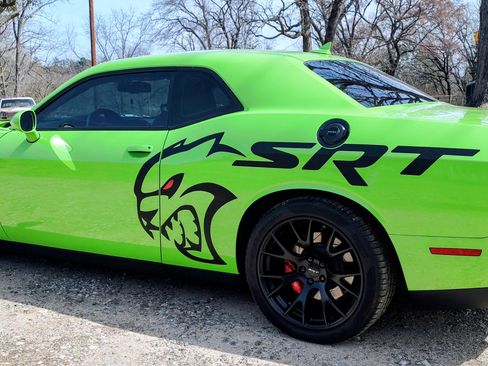 Used 2015 Dodge Challenger SRT Hellcat image 23