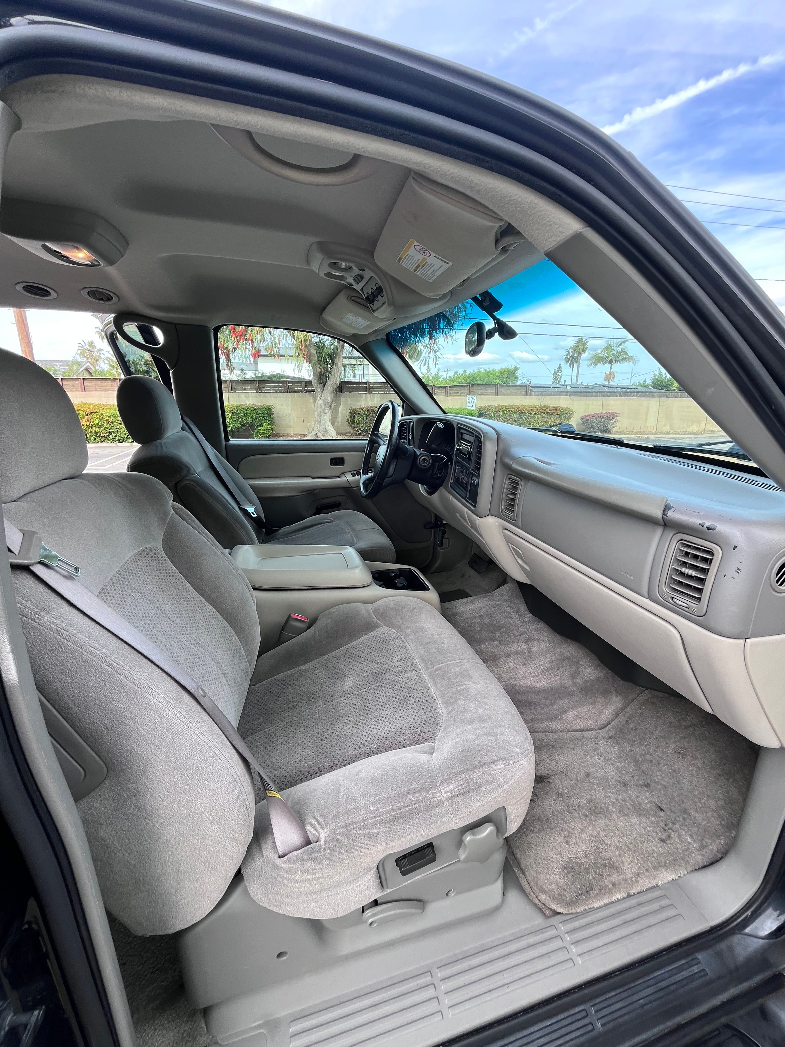 Used 2001 Chevrolet Suburban 2500 LS w/ LS Preferred Equipment Group RWD image 19