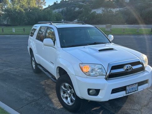 Used 2007 Toyota 4Runner Sport image 2
