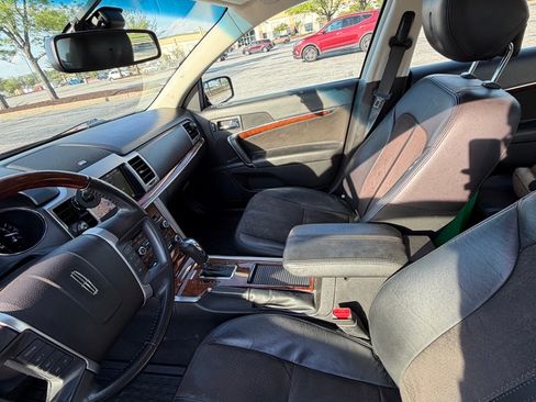 Used 2012 Lincoln MKZ AWD image 4