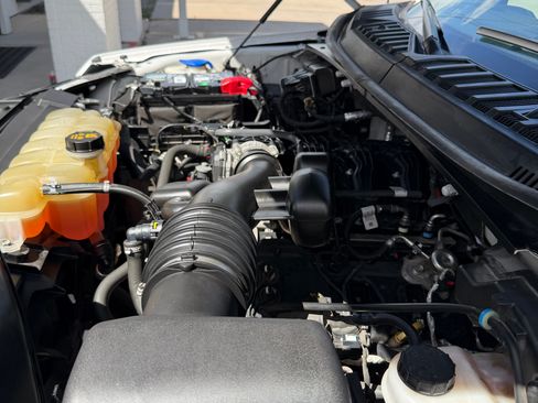 Used 2019 Ford F150 XLT AWD/4WD image 15