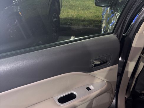 Used 2010 Mercury Milan Premier image 17