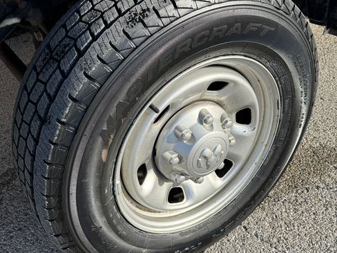 Used 2017 RAM 2500 Tradesman image 11