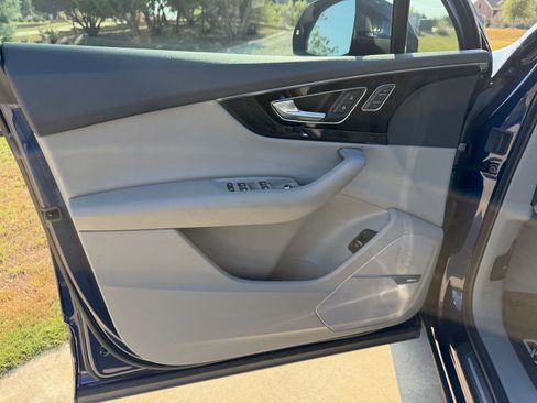 Used 2019 Audi Q7 3.0T Premium Plus w/ Premium Plus Package image 31