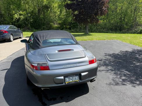 Used 2002 Porsche 911 Carrera 4 AWD/4WD image 2