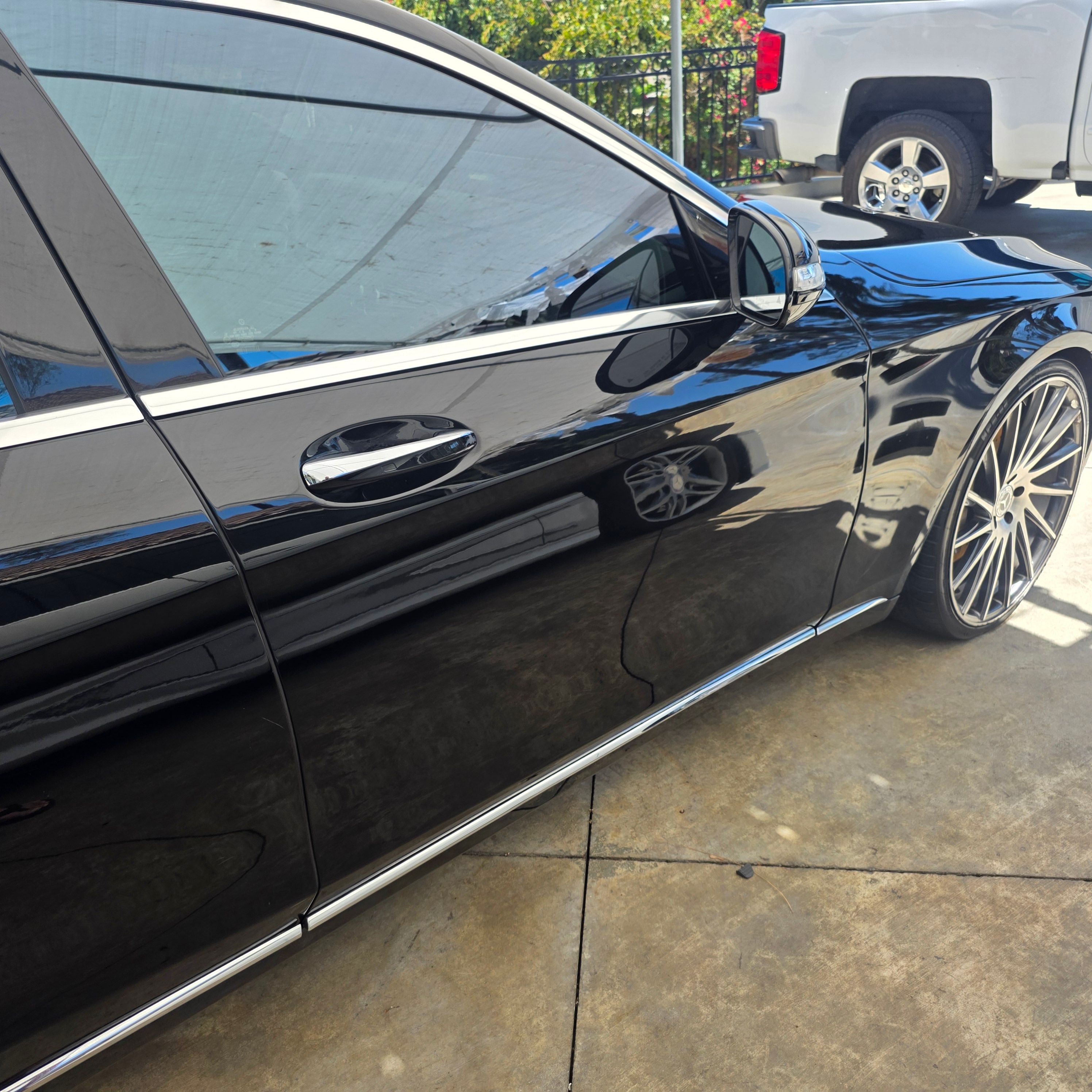 Used 2016 Mercedes-Benz S 550 4MATIC Sedan image 5