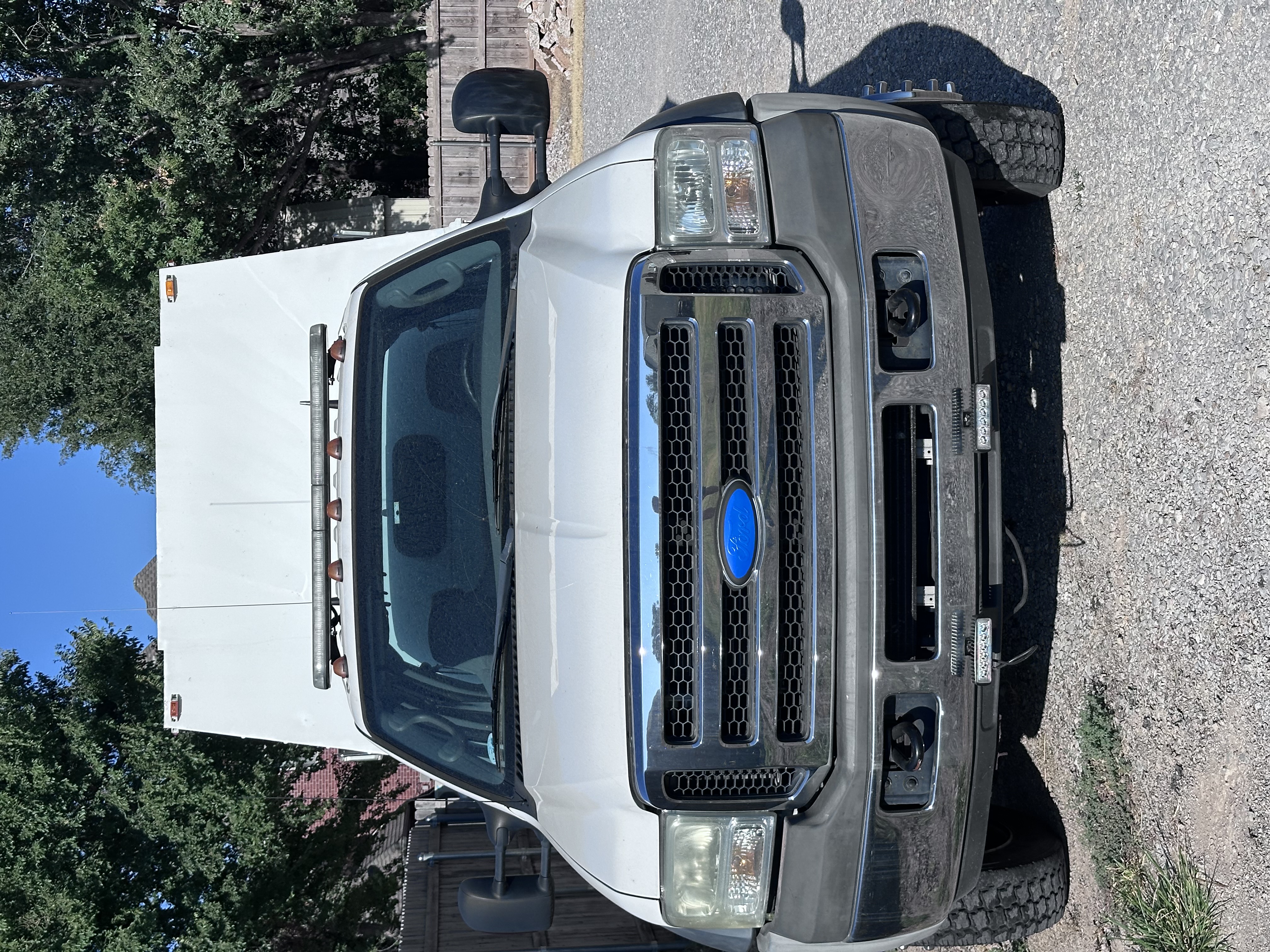 Used 2006 Ford F450 4x4 Crew Cab Super Duty image 2