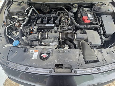 Used 2018 Honda Accord Sport image 13