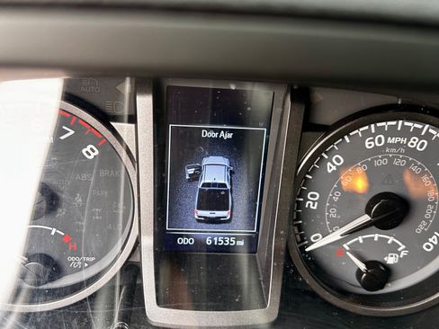 Used 2021 Toyota Tacoma TRD Off-Road w/ TRD Premium Off Road Package image 10