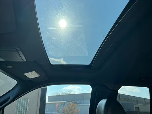 Used 2010 Ford F150 Raptor image 24