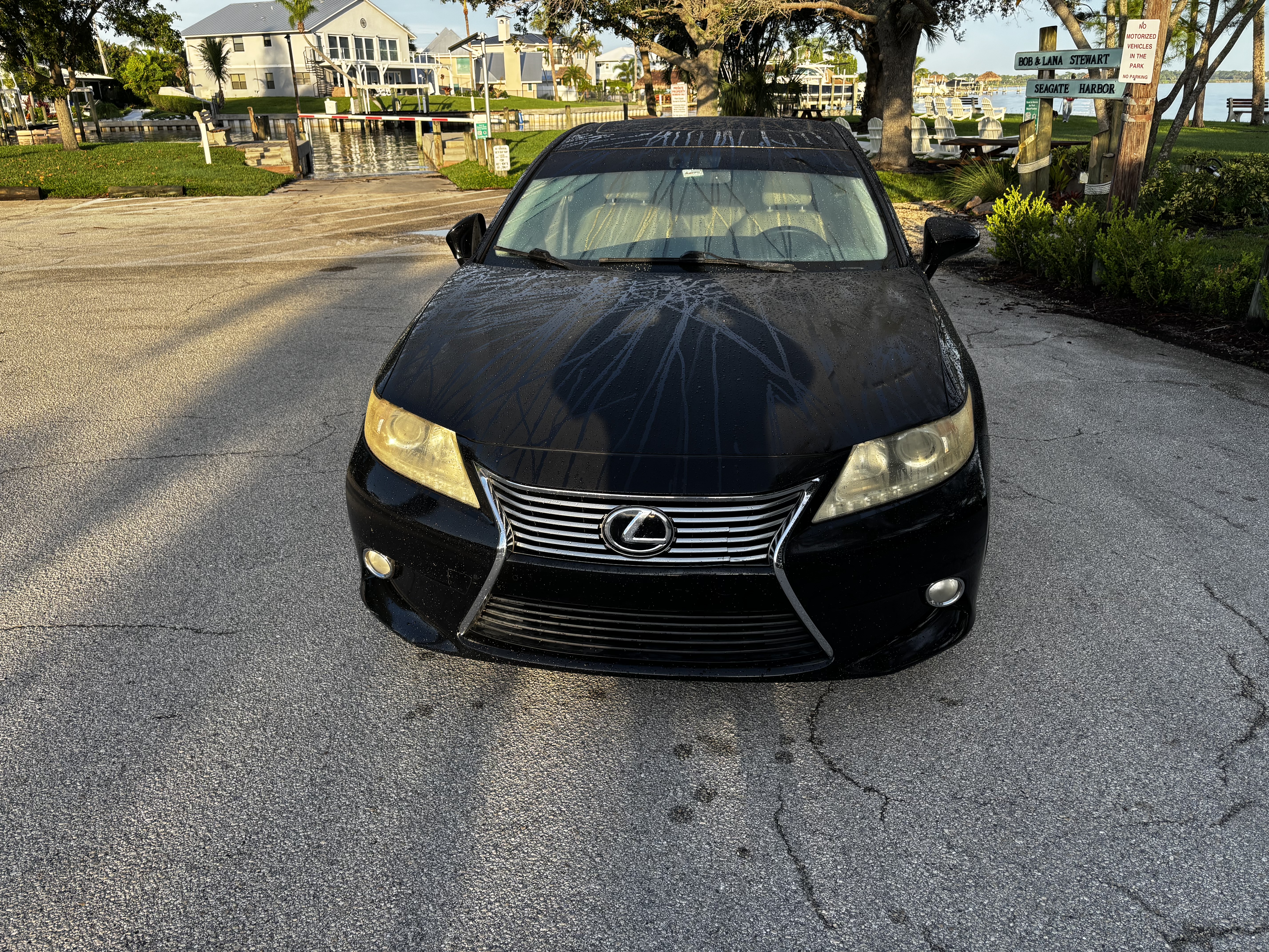 Used 2013 Lexus ES 350 w/ Luxury Pkg FWD image 2