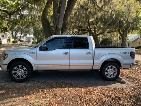 Used 2010 Ford F150 Platinum image 8
