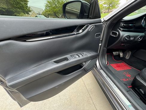 Used 2016 Maserati Quattroporte S image 18