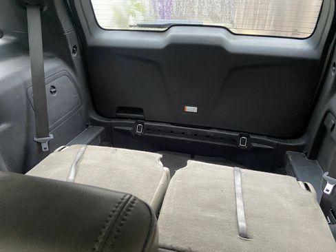 Used 2011 Ford Explorer XLT w/ 202A Rapid Spec Order Code image 10