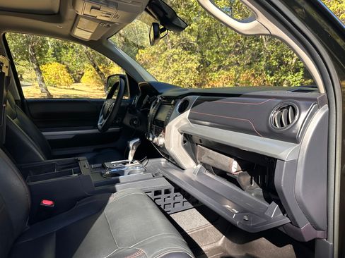 Used 2019 Toyota Tundra TRD Pro AWD/4WD image 9