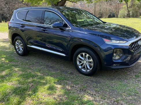 Used 2019 Hyundai Santa Fe SEL w/ Cargo Package FWD image 4