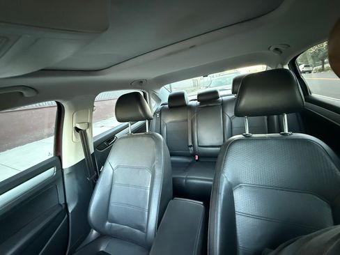 Used 2012 Volkswagen Passat 2.5 SE image 13