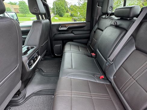 Used 2024 Chevrolet Silverado 3500 High Country w/ High Country Premium Package AWD/4WD image 17
