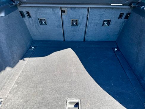 Used 2021 Porsche Macan S image 25