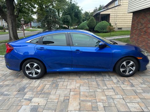 Used 2019 Honda Civic LX image 5